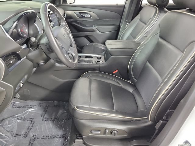 Used 2022 Chevrolet Traverse Premier w/ Redline Edition AWD/4WD image 19