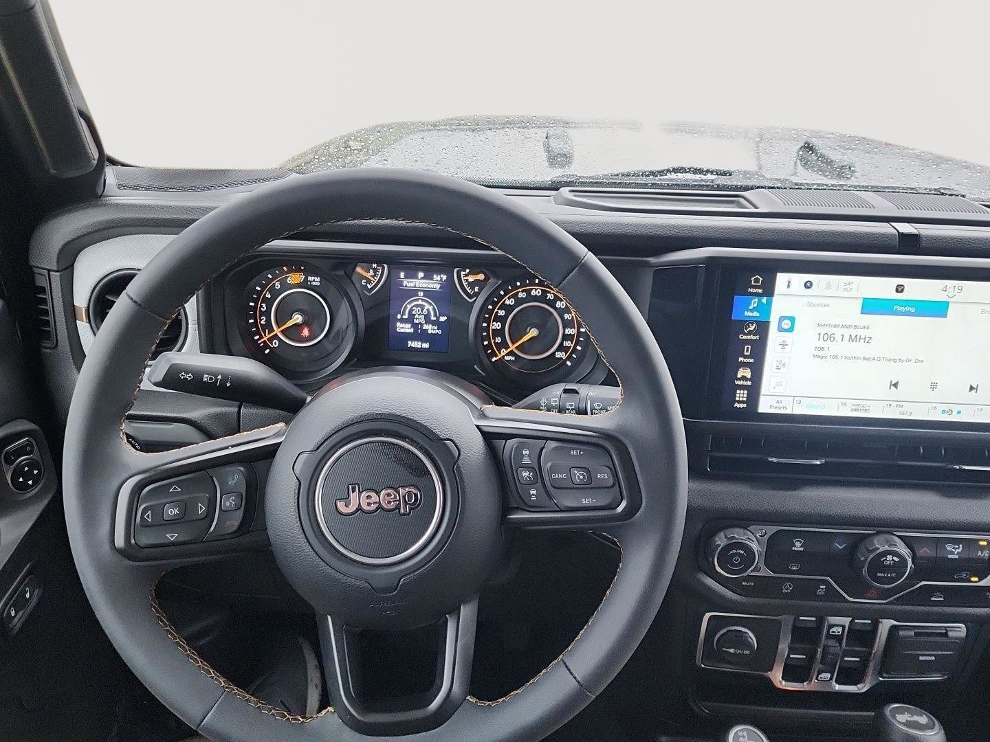 Used 2024 Jeep Wrangler Sport S image 19