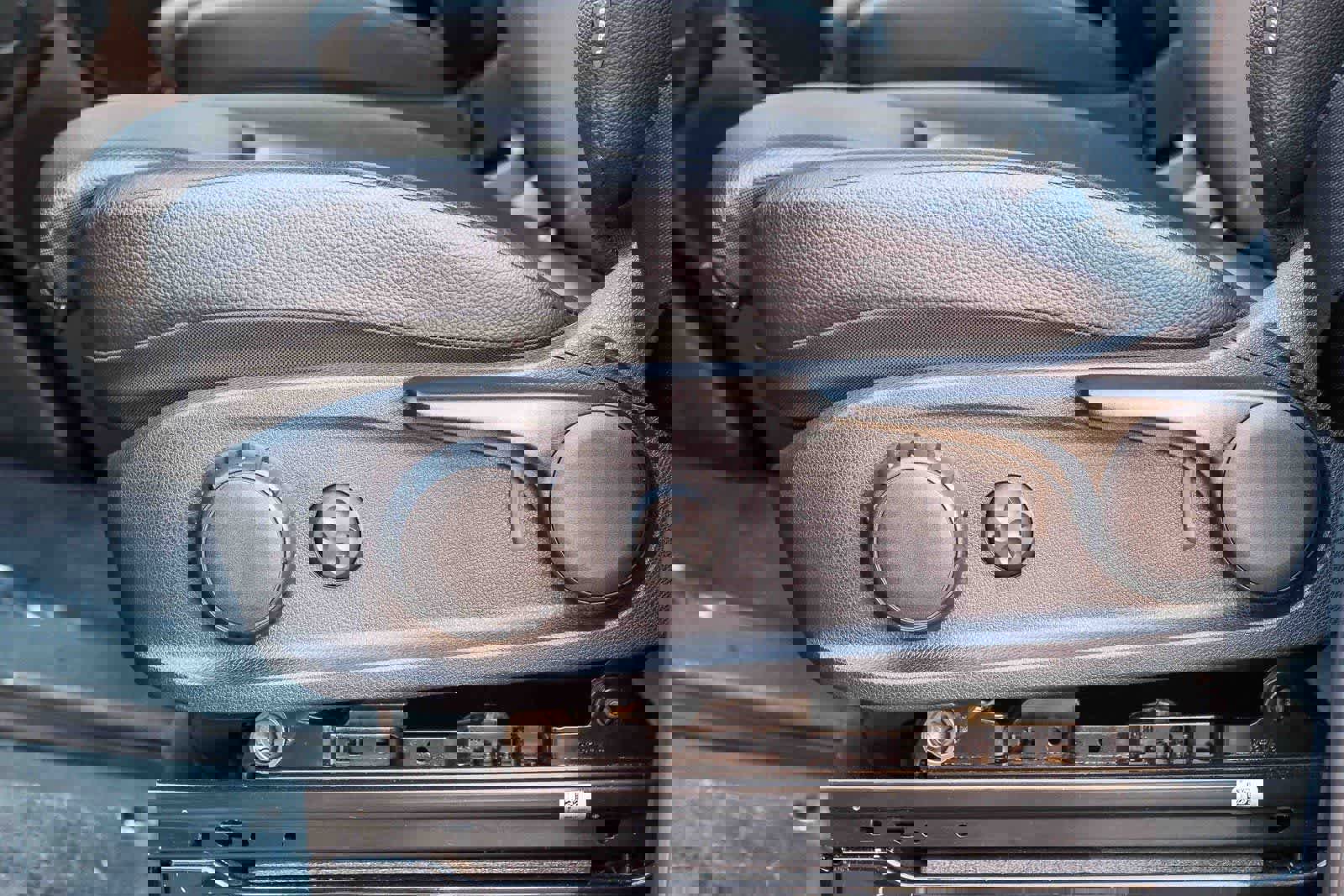 Used 2024 Mercedes-Benz Sprinter 3500 w/ Parking Package image 25