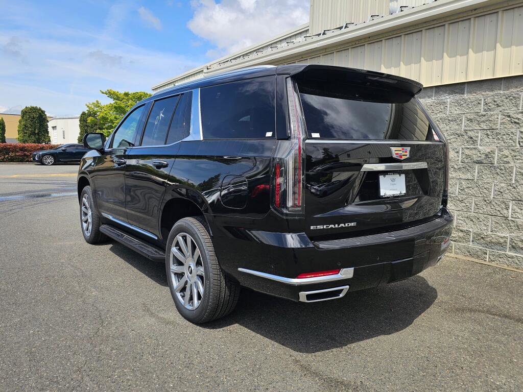 New 2026 Cadillac Escalade 4WD w/ LPO, Floor Liner Package image 4