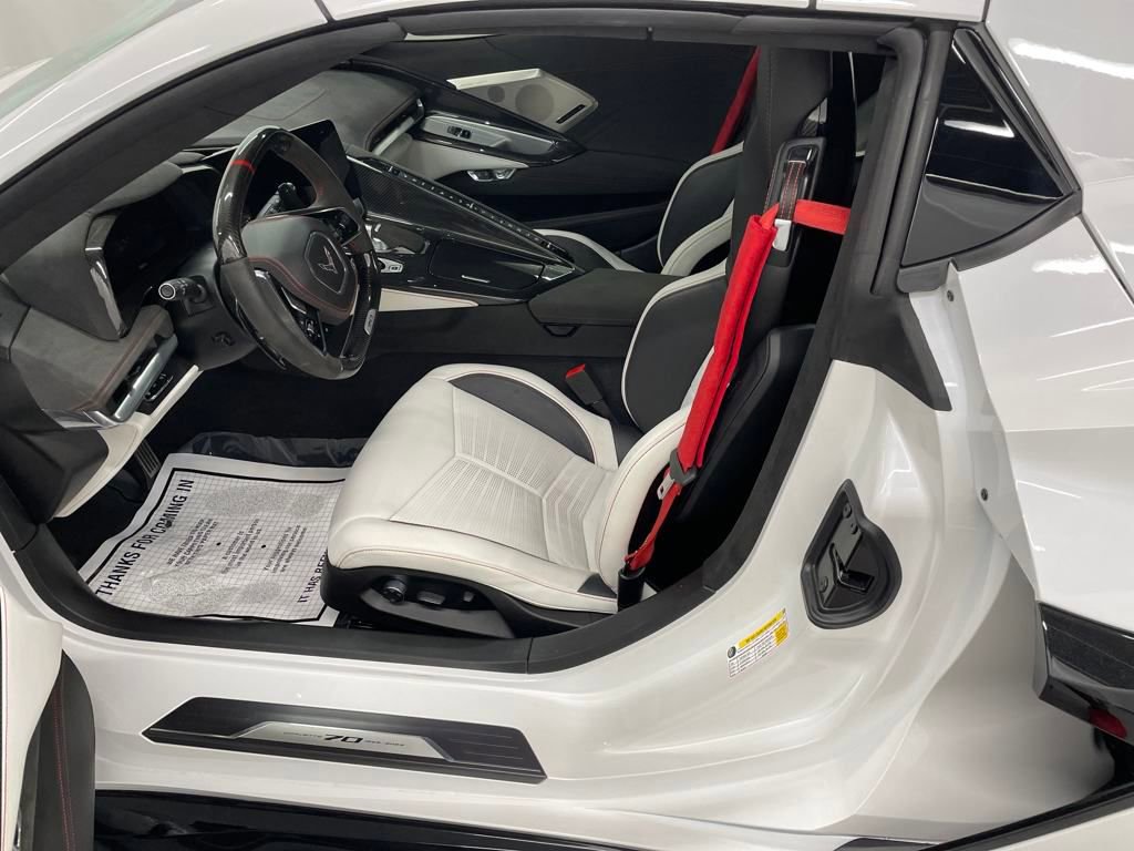 Used 2023 Chevrolet Corvette Z06 image 9