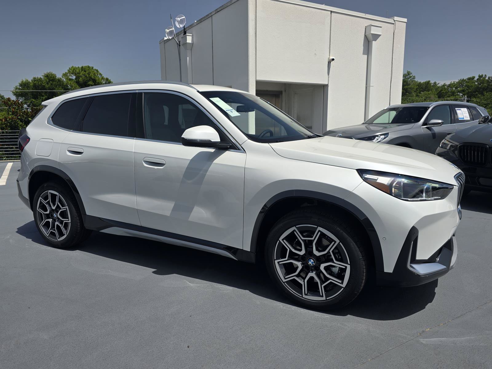 New 2026 BMW X1 xDrive28i w/ Convenience Package AWD/4WD image 9