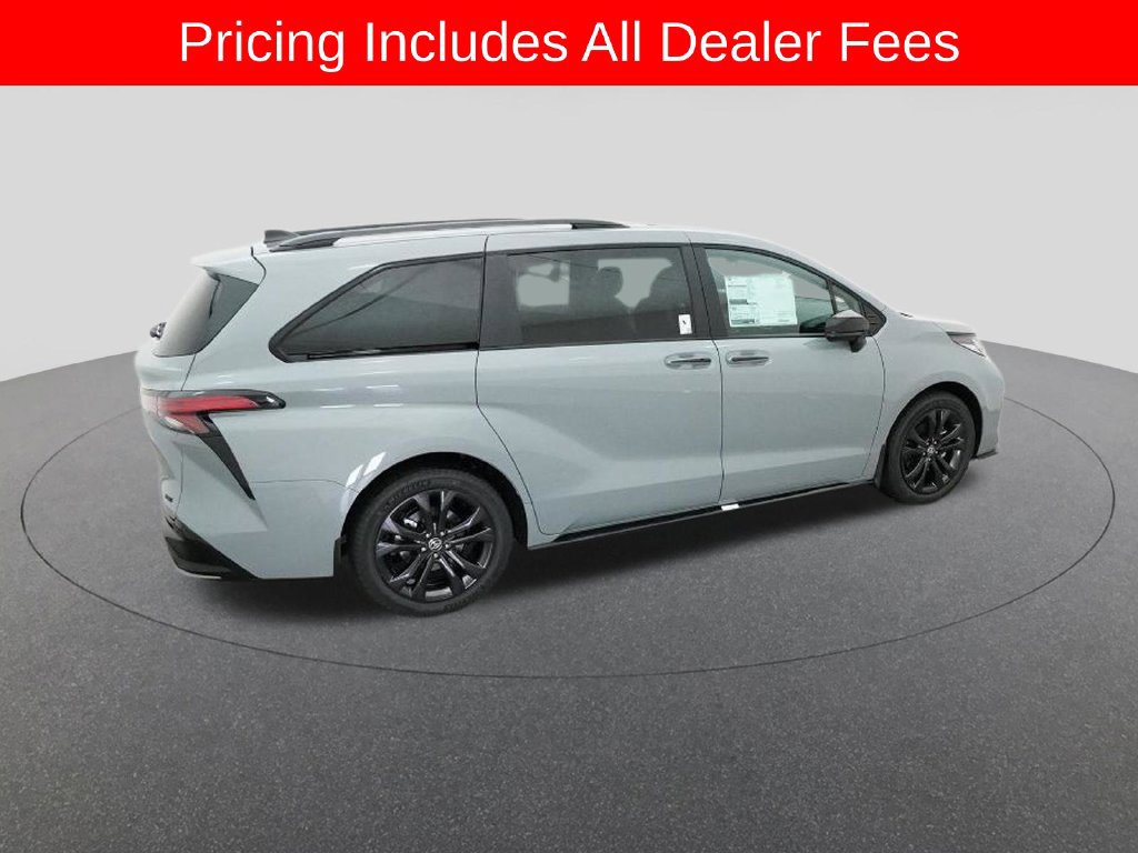 New 2026 Toyota Sienna XSE FWD image 10