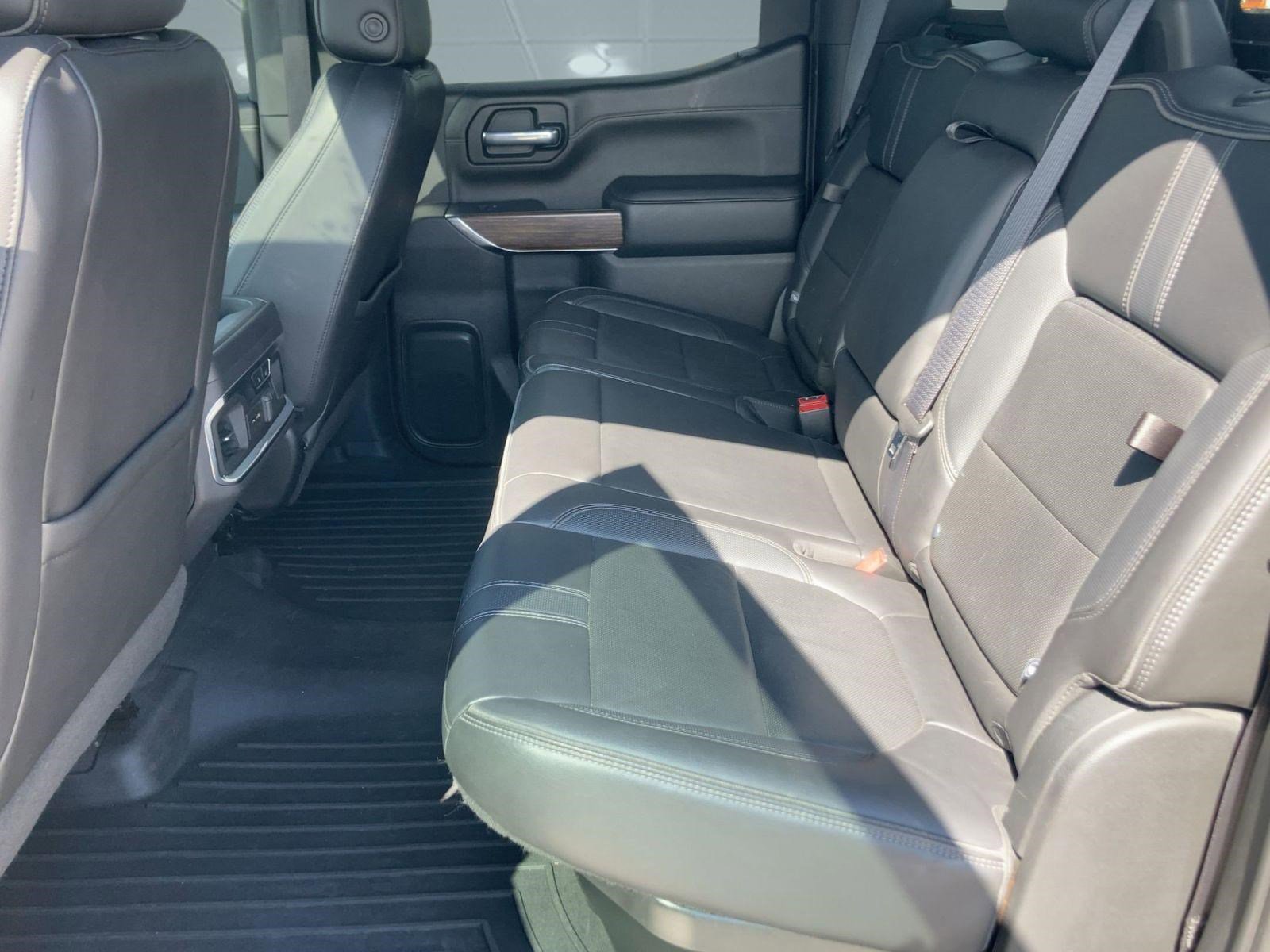 Used 2021 Chevrolet Silverado 1500 High Country w/ Technology Package image 14