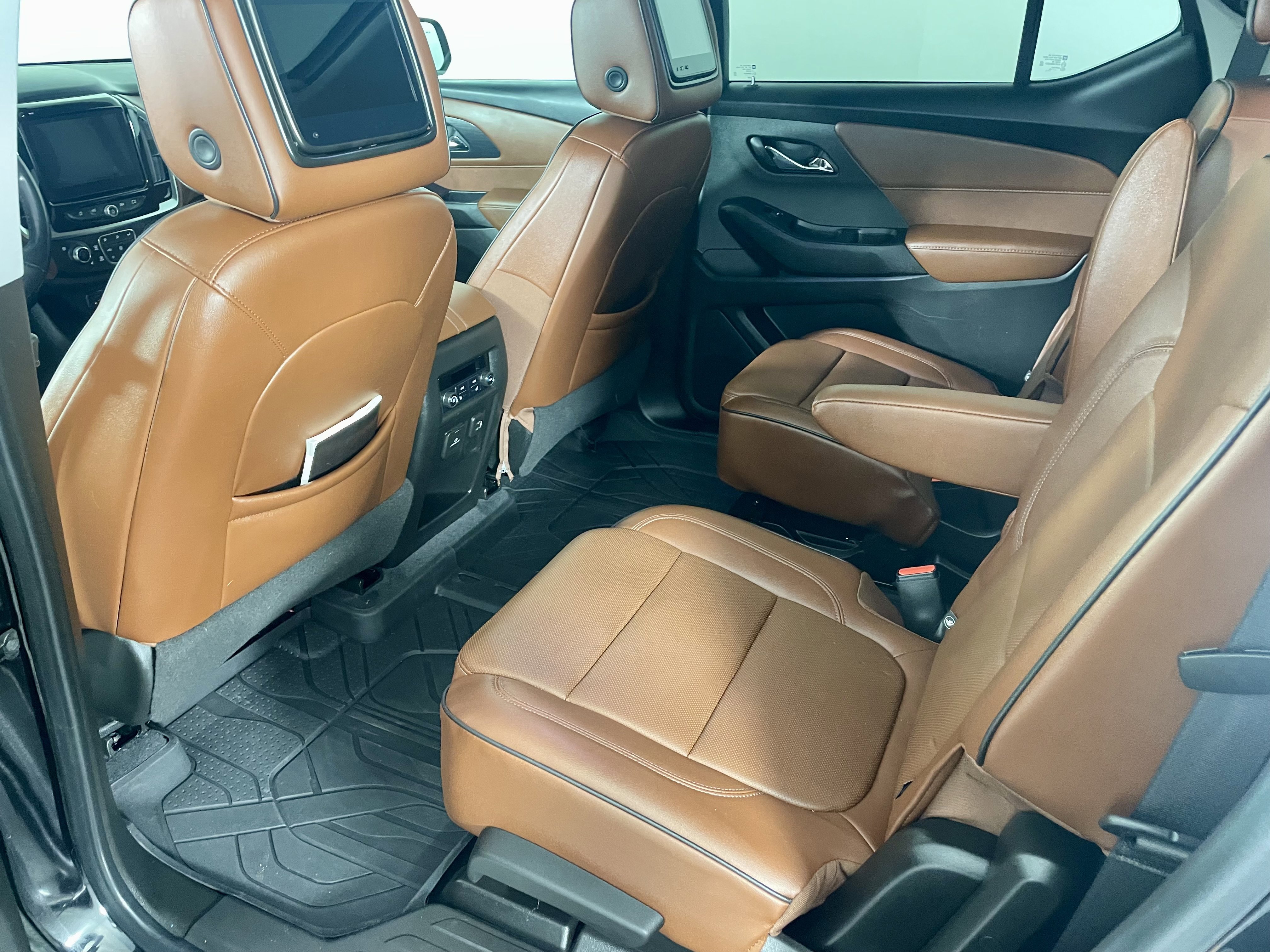 Used 2021 Chevrolet Traverse High Country w/ LPO, Floor Liner Package image 12