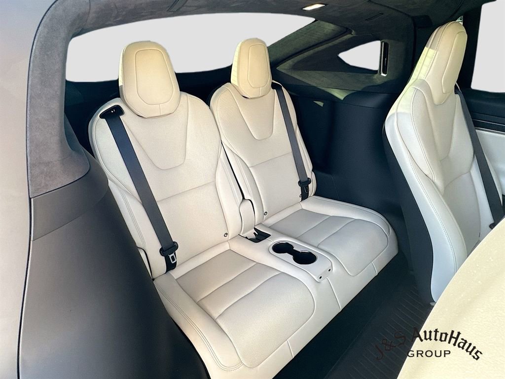 Used 2025 Tesla Model X Plaid image 34