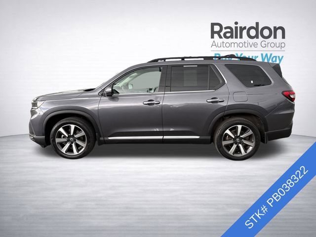 Used 2023 Honda Pilot Touring image 4
