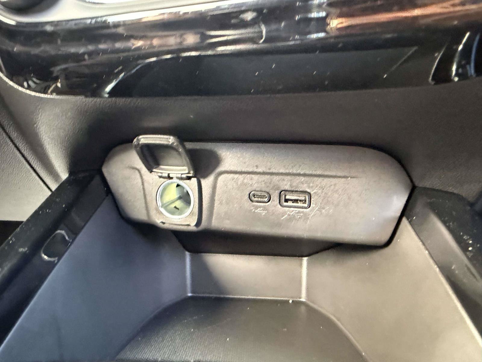 Used 2025 Chevrolet Trax ACTIV w/ Driver Confidence Package FWD image 21