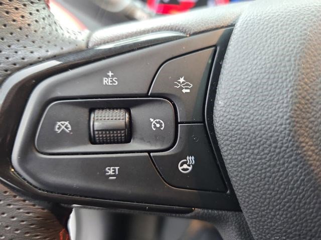 Used 2023 Chevrolet TrailBlazer RS w/ Sun and Liftgate Package image 17