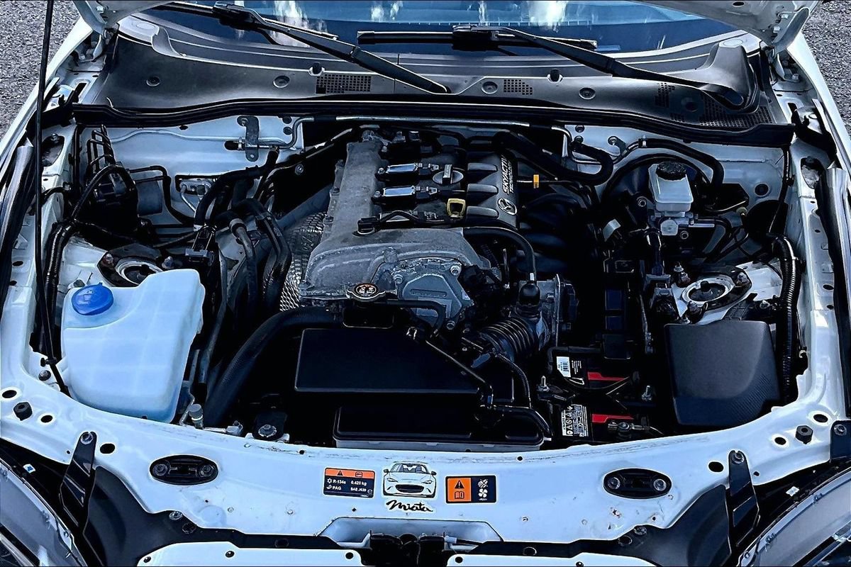 Used 2016 MAZDA MX-5 Miata Sport RWD image 25