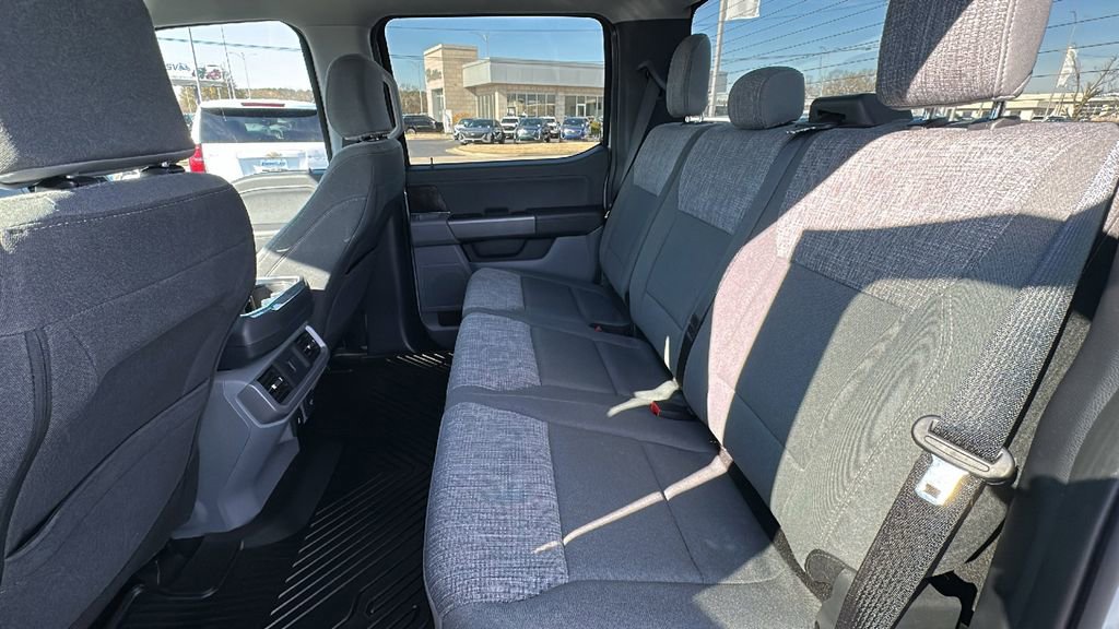 Used 2023 Ford F150 Lightning XLT image 13