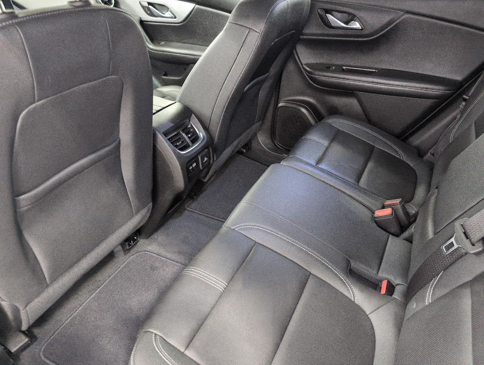 Used 2024 Chevrolet Blazer LT w/ Sound & Technology Package AWD/4WD image 22