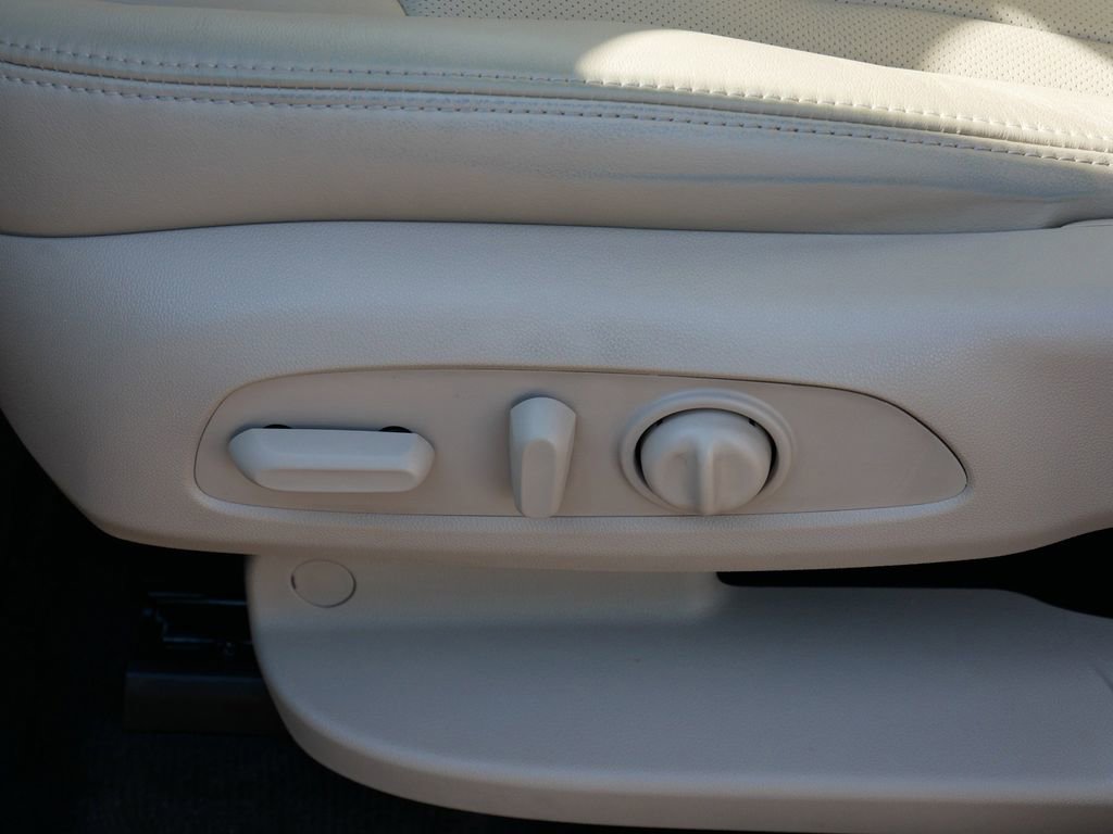 Used 2019 Buick Enclave Premium w/ Trailering Package, 5000 lbs. AWD/4WD image 15