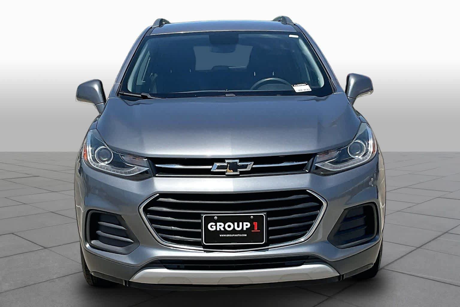 Used 2020 Chevrolet Trax LT w/ Driver Confidence Package FWD image 4