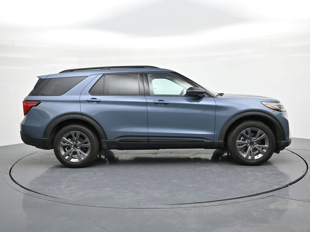 New 2026 Ford Explorer Active w/ Active Comfort Package image 5