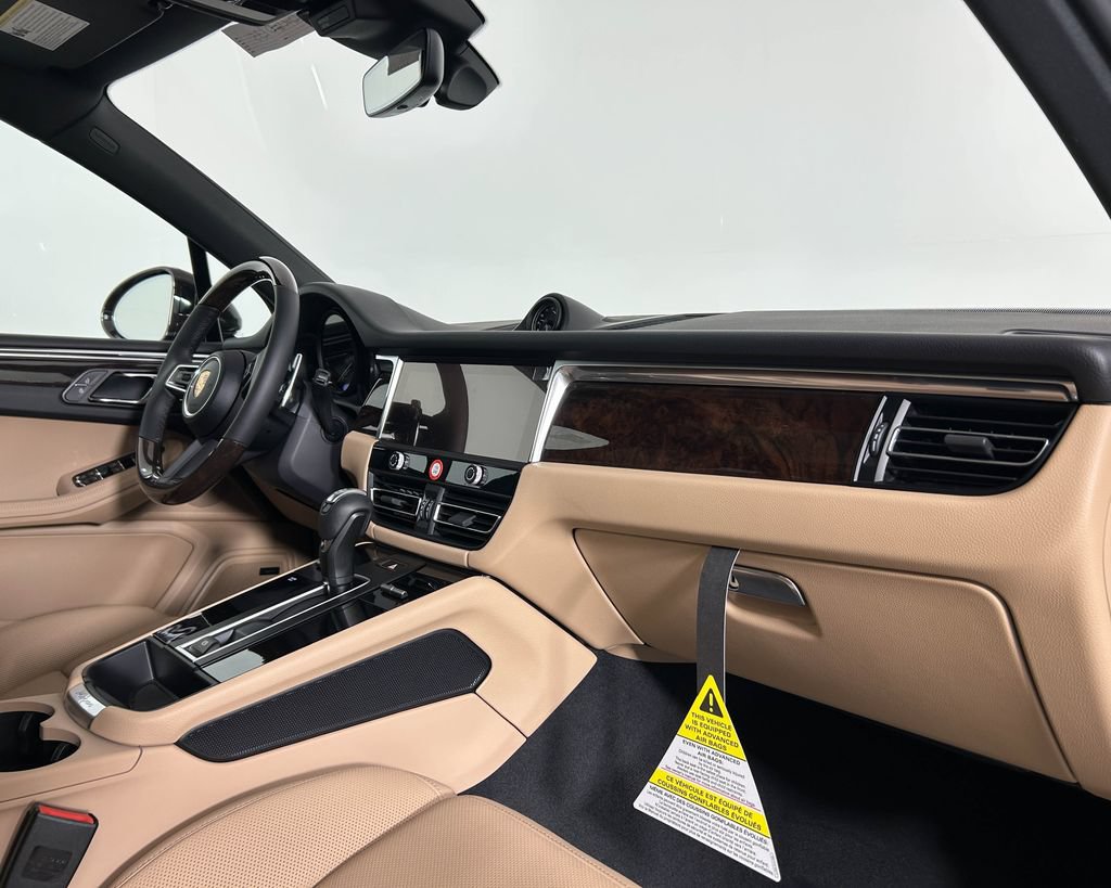 New 2026 Porsche Macan AWD/4WD image 22