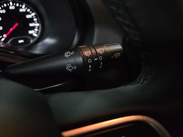 Used 2021 Jeep Renegade Latitude AWD/4WD image 20