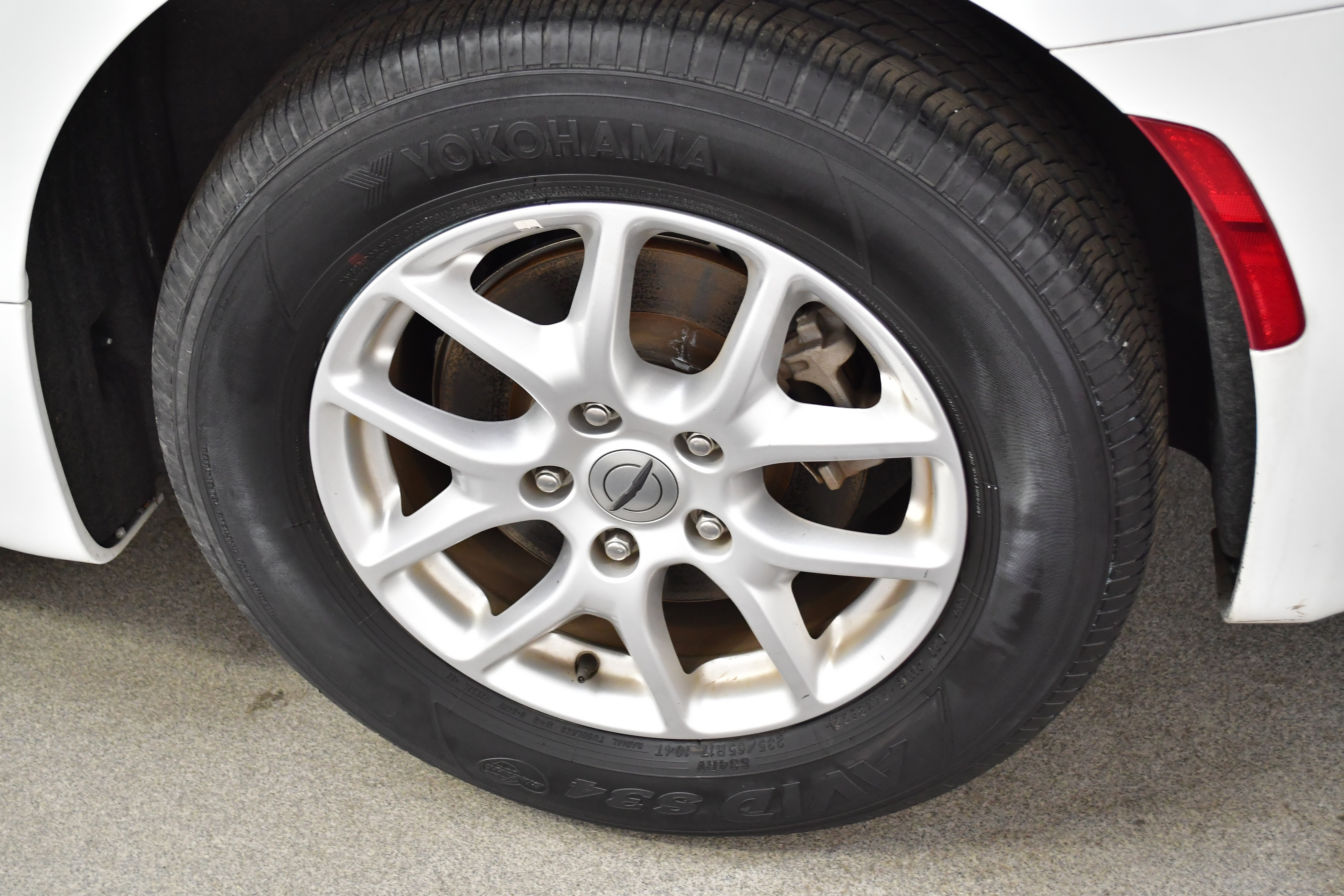 Used 2023 Chrysler Voyager LX FWD image 35
