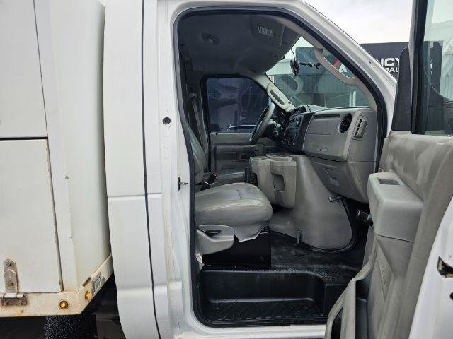 Used 2012 Ford E-450 and Econoline 450 Super Duty RWD image 20