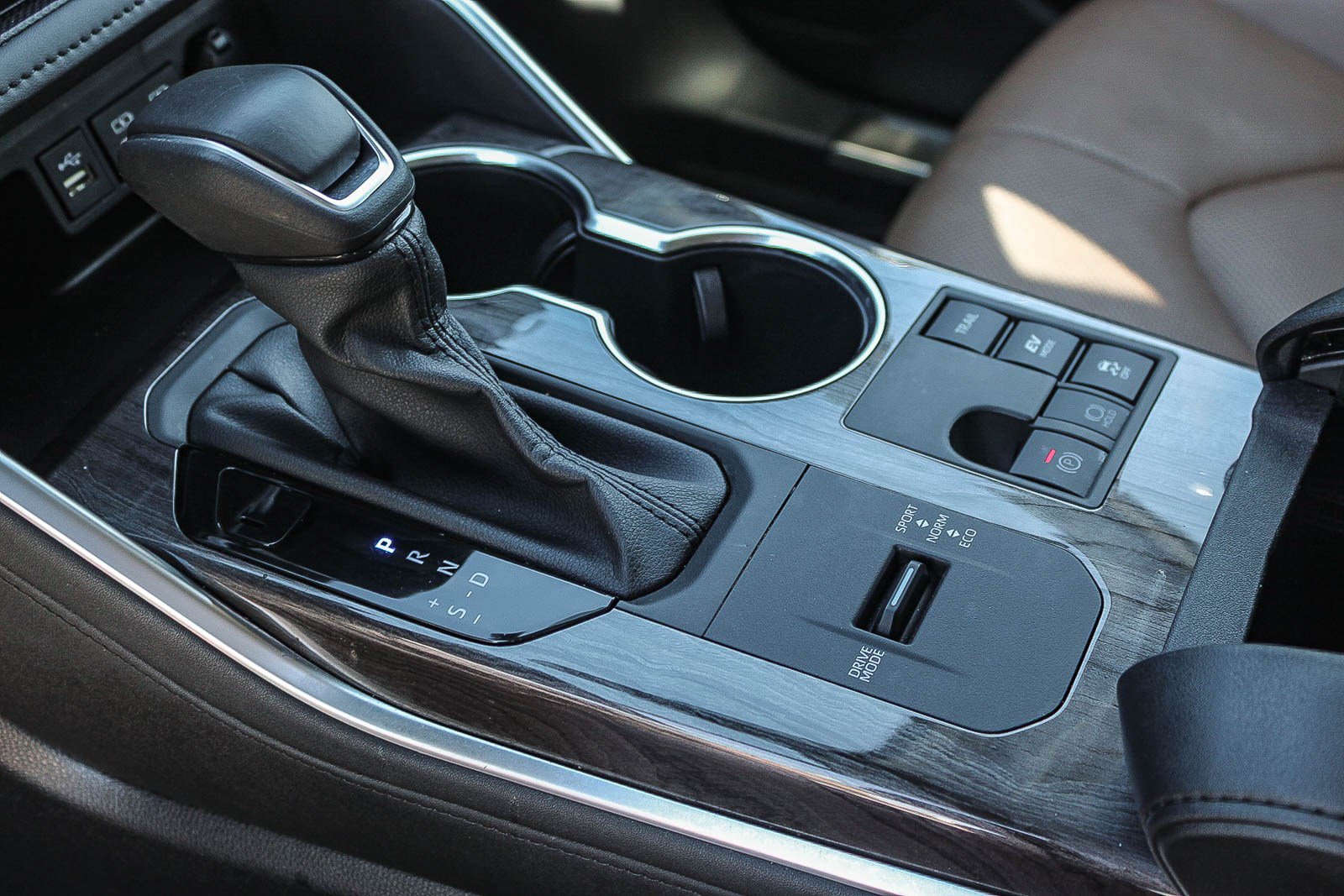 Certified 2025 Toyota Highlander Limited image 20