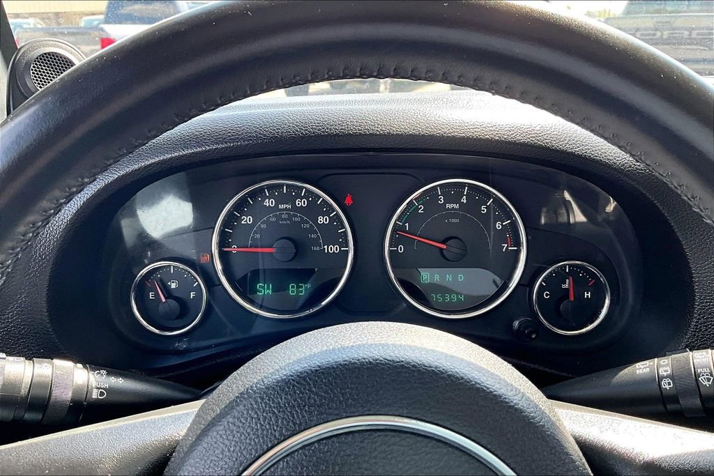 Used 2013 Jeep Wrangler Sahara w/ Dual Top Group AWD/4WD image 22
