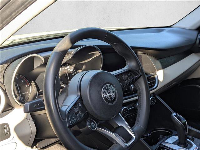 Used 2020 Alfa Romeo Giulia w/ Nero Edizione image 8