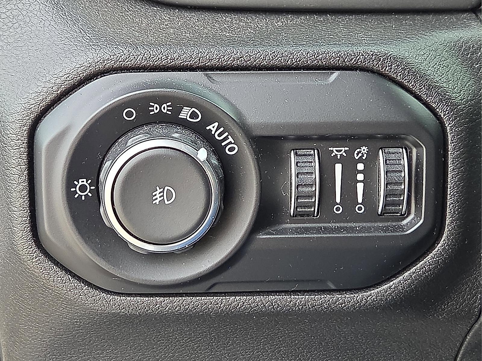 Used 2021 Jeep Wrangler Unlimited Sport image 21