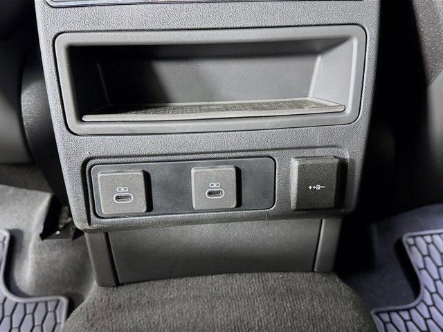 Used 2026 Jaguar F-PACE R-Dynamic S image 28