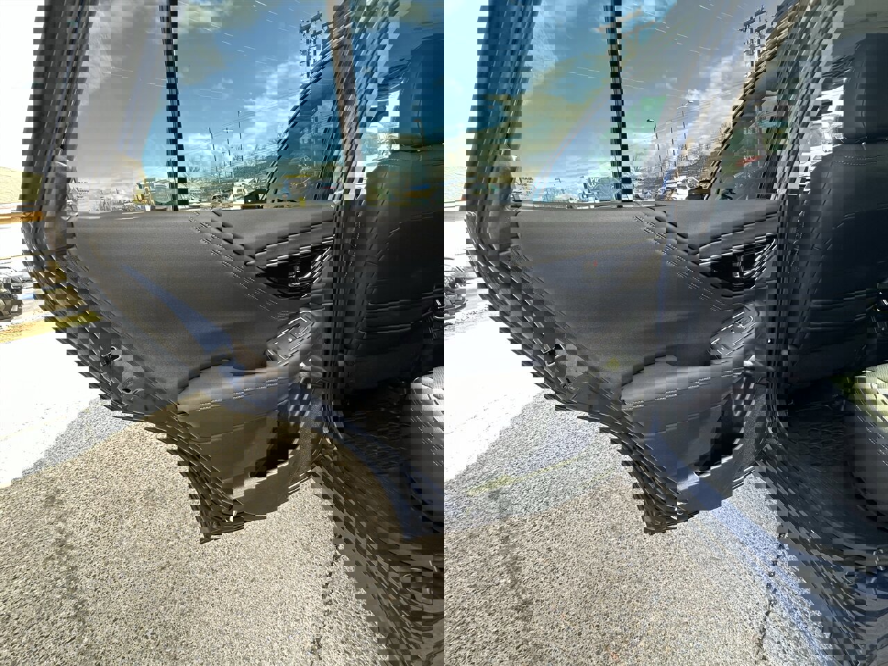 Used 2023 Subaru Outback Limited w/ Popular Package #2 image 23