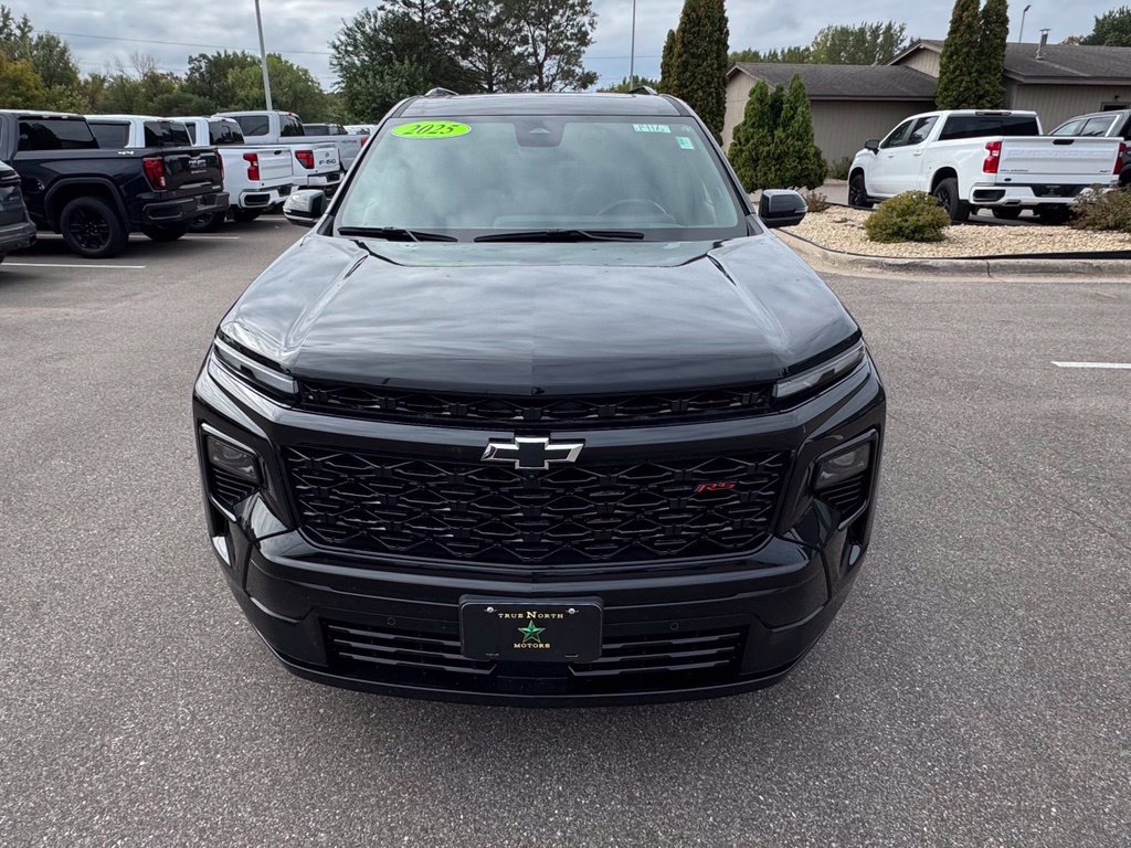 Used 2025 Chevrolet Traverse RS AWD/4WD image 4