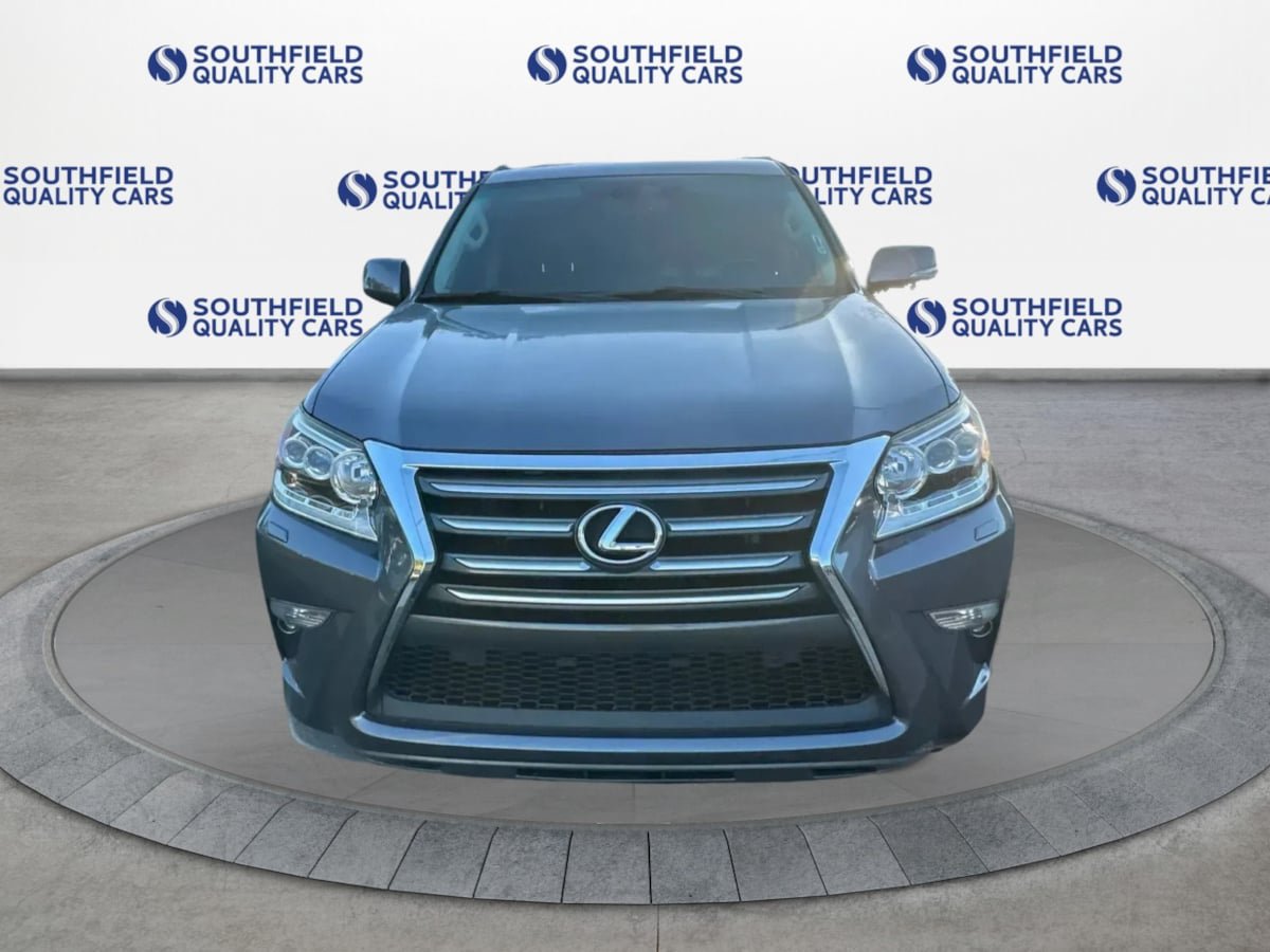 Used 2017 Lexus GX 460 Premium w/ Premium Package AWD/4WD image 9