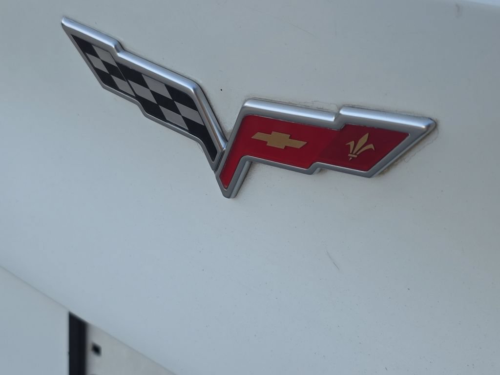 Used 2005 Chevrolet Corvette Coupe RWD image 9