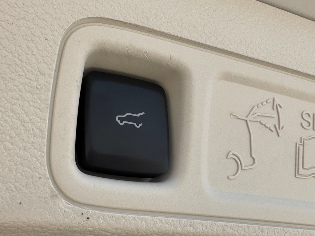 Used 2024 Lincoln Navigator L Black Label AWD/4WD image 37