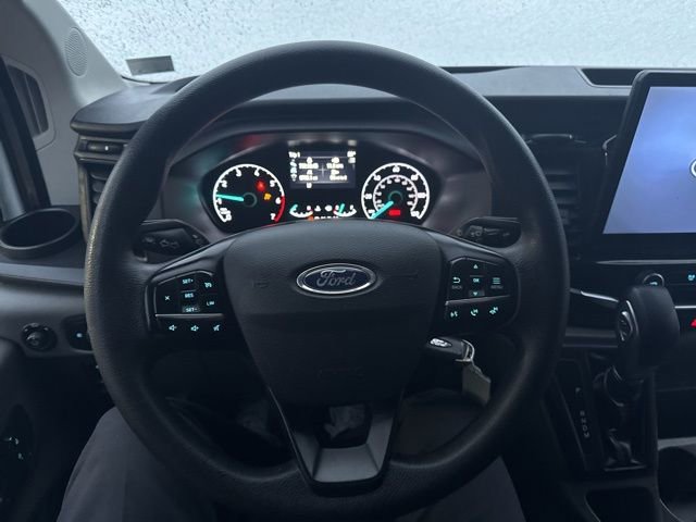 Used 2023 Ford Transit 350 XLT image 9