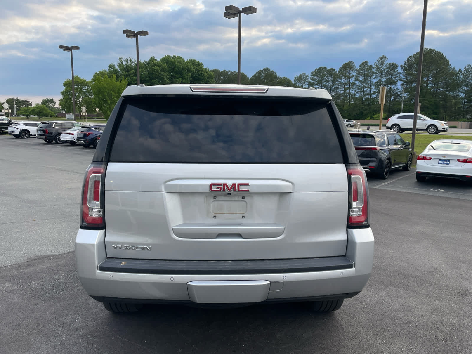 Used 2018 GMC Yukon SLT AWD/4WD image 7