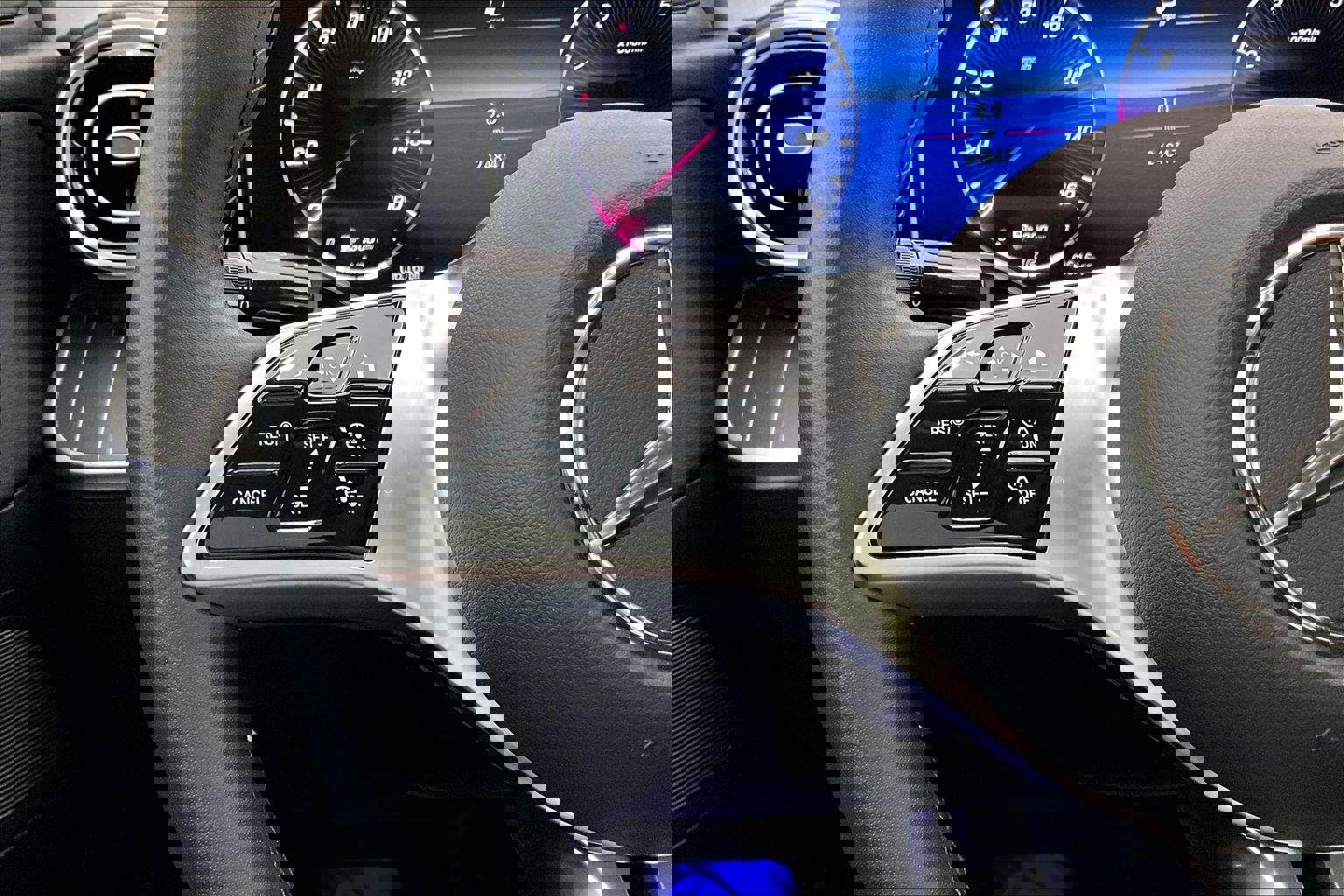 Used 2023 Mercedes-Benz C 300 Sedan image 21