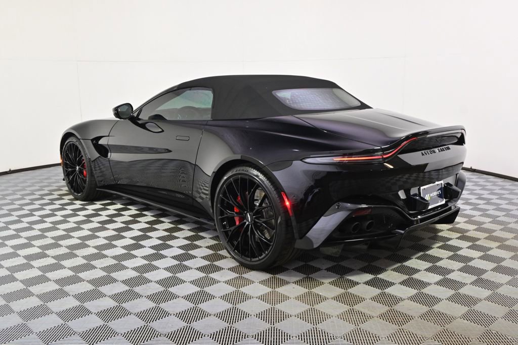 Used 2023 Aston Martin V8 Vantage Roadster RWD image 3
