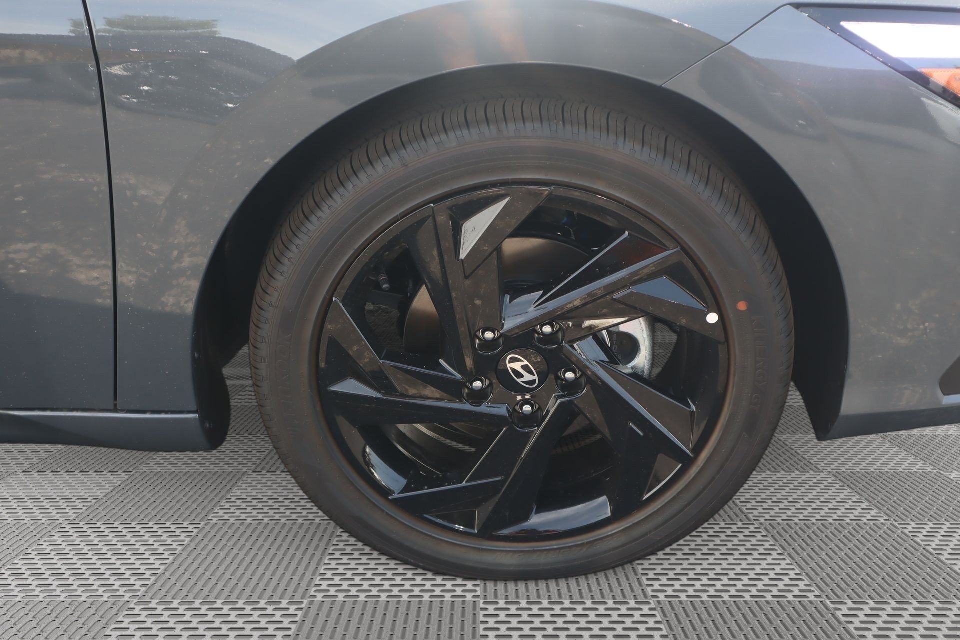 New 2026 Hyundai Elantra SEL Sport FWD image 5