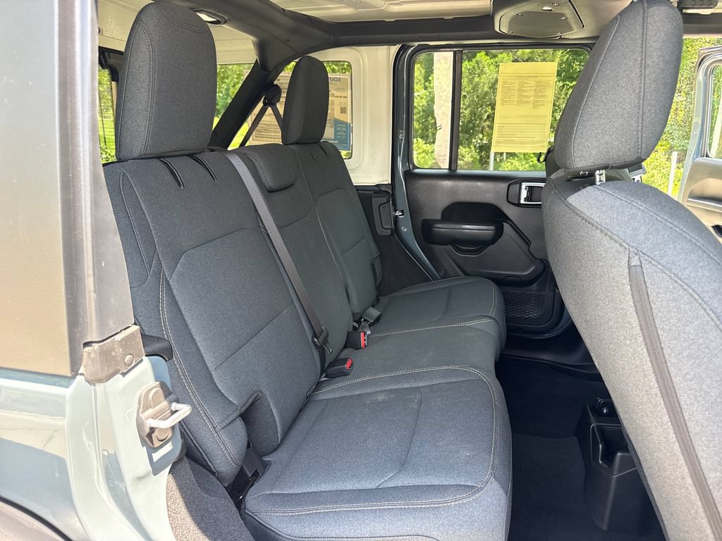 Used 2025 Jeep Wrangler Unlimited Sport AWD/4WD image 34