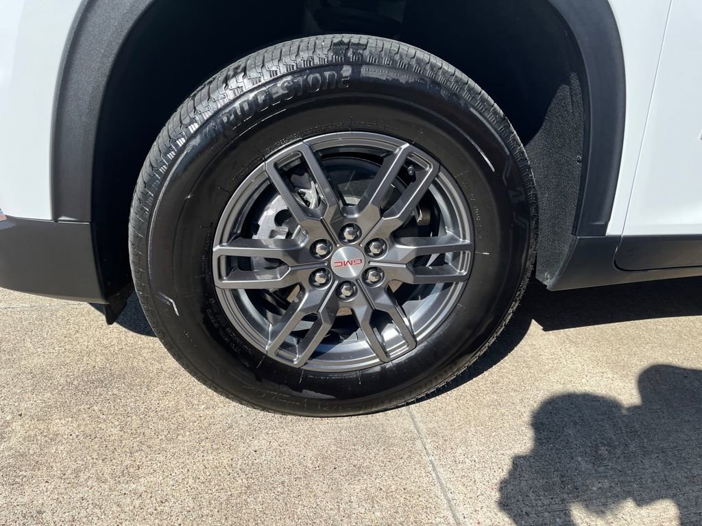 Used 2025 GMC Acadia Elevation image 27