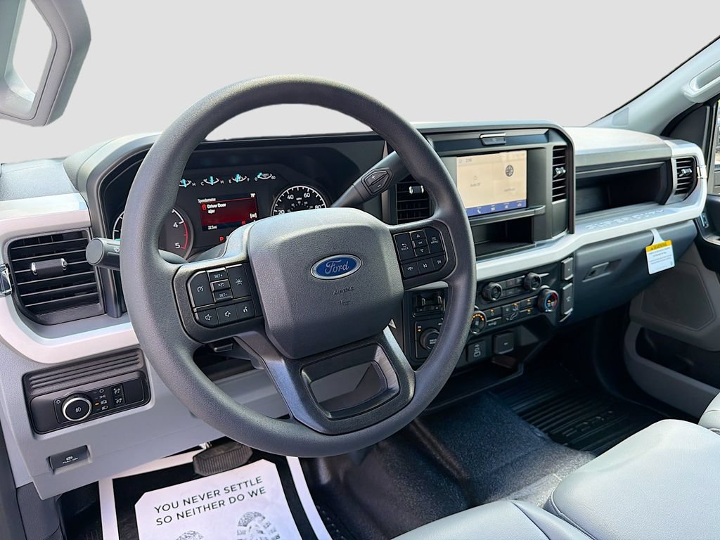 New 2026 Ford F550 4x4 Crew Cab Super Duty image 17