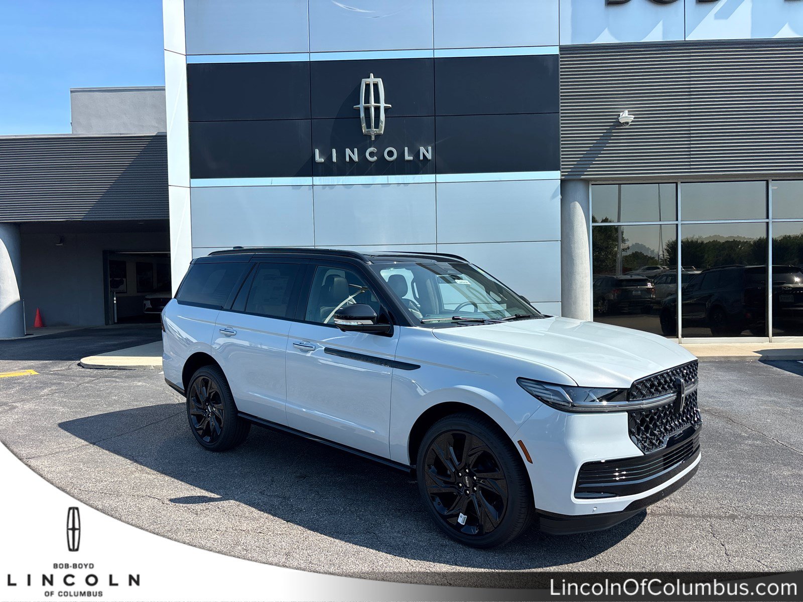 New 2026 Lincoln Navigator Black Label AWD/4WD image 1