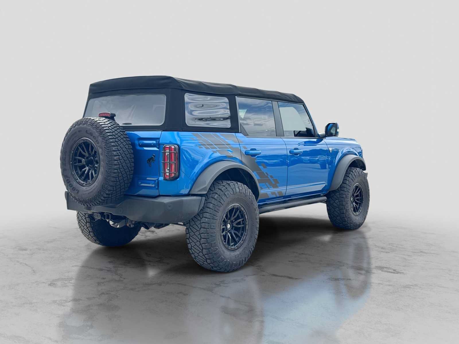 Certified 2022 Ford Bronco Outer Banks w/ Sasquatch Package AWD/4WD image 6