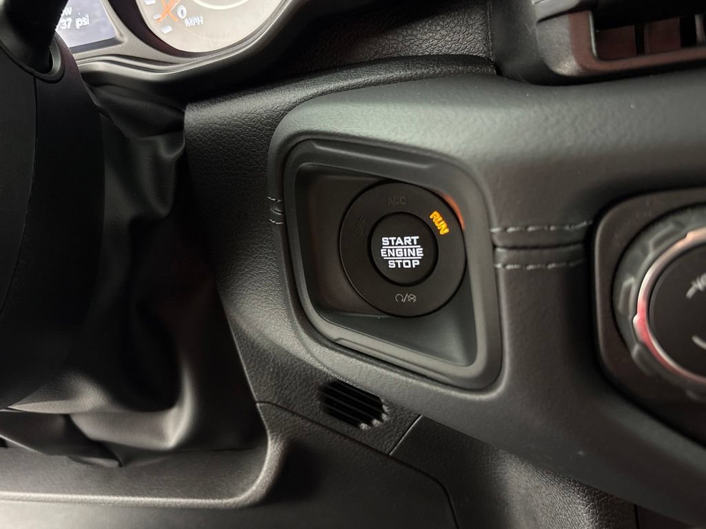 New 2026 Jeep Gladiator Mojave AWD/4WD image 28