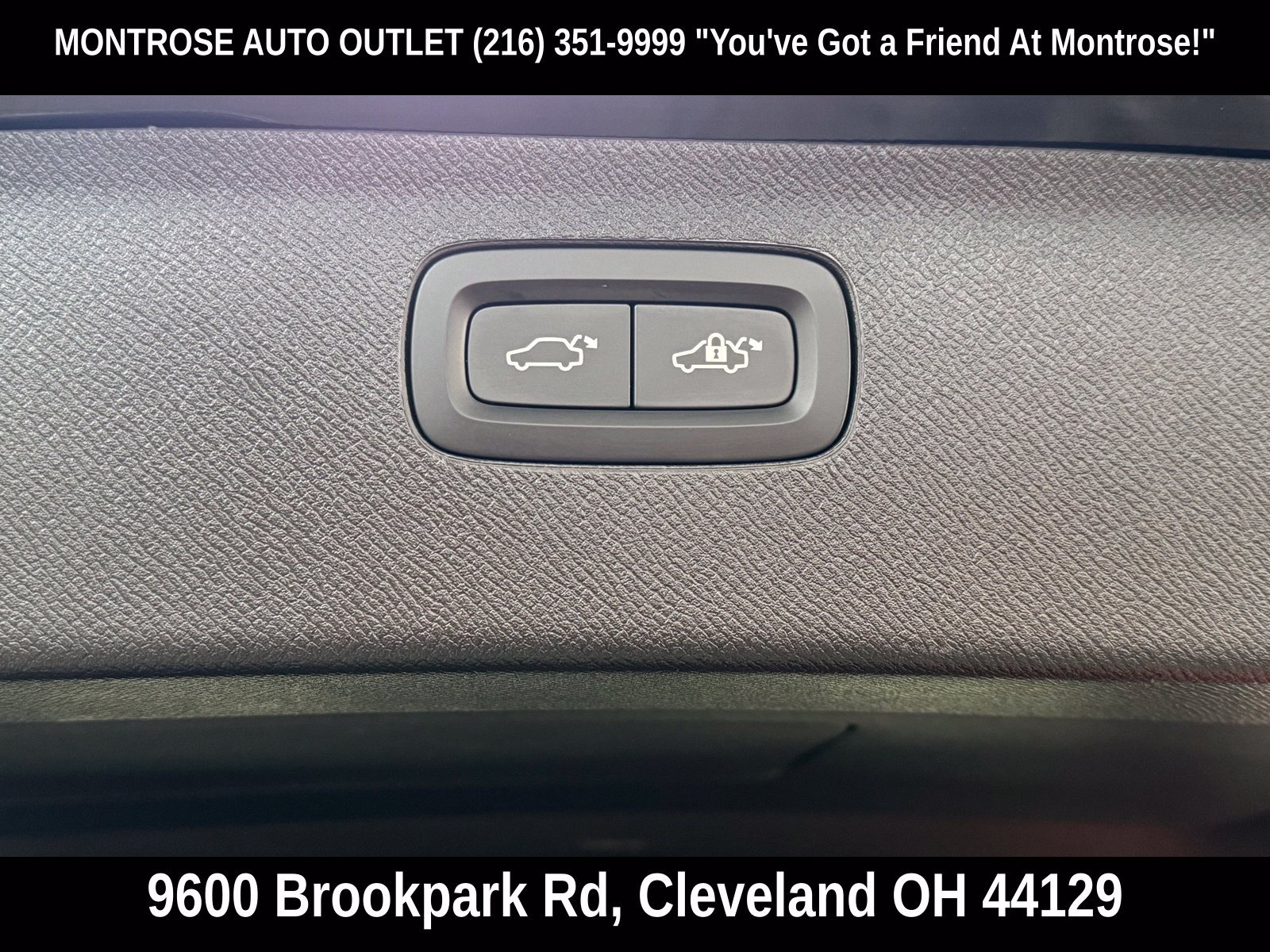 Certified 2025 Volvo XC90 B6 Ultra w/ Protection Package Premier AWD/4WD image 49