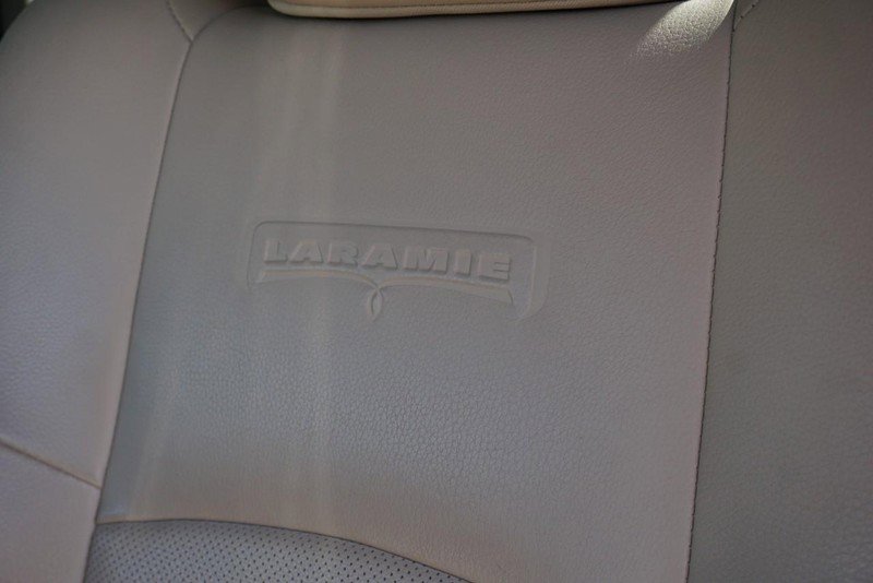 Used 2017 RAM 1500 Laramie w/ Convenience Group AWD/4WD image 30