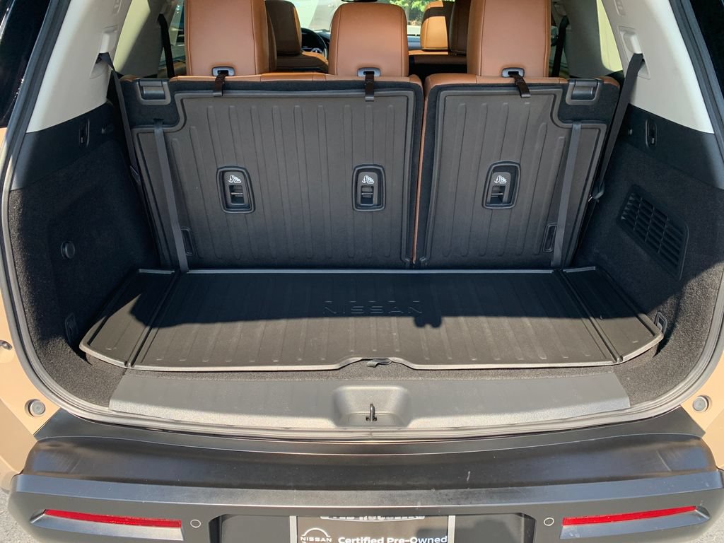 Certified 2024 Nissan Pathfinder Platinum w/ Cargo Package FWD image 29