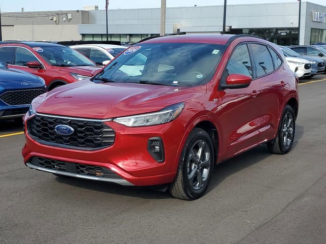 Used 2024 Ford Escape ST-Line Select w/ Tech Pack #1 image 2