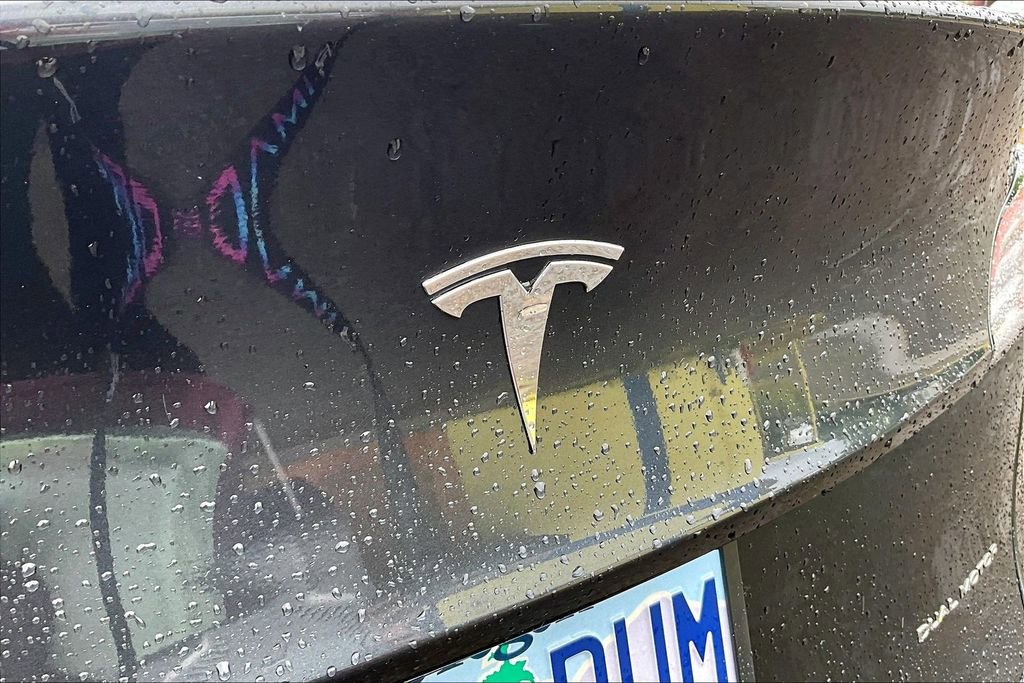 Used 2024 Tesla Model Y Long Range AWD/4WD image 32