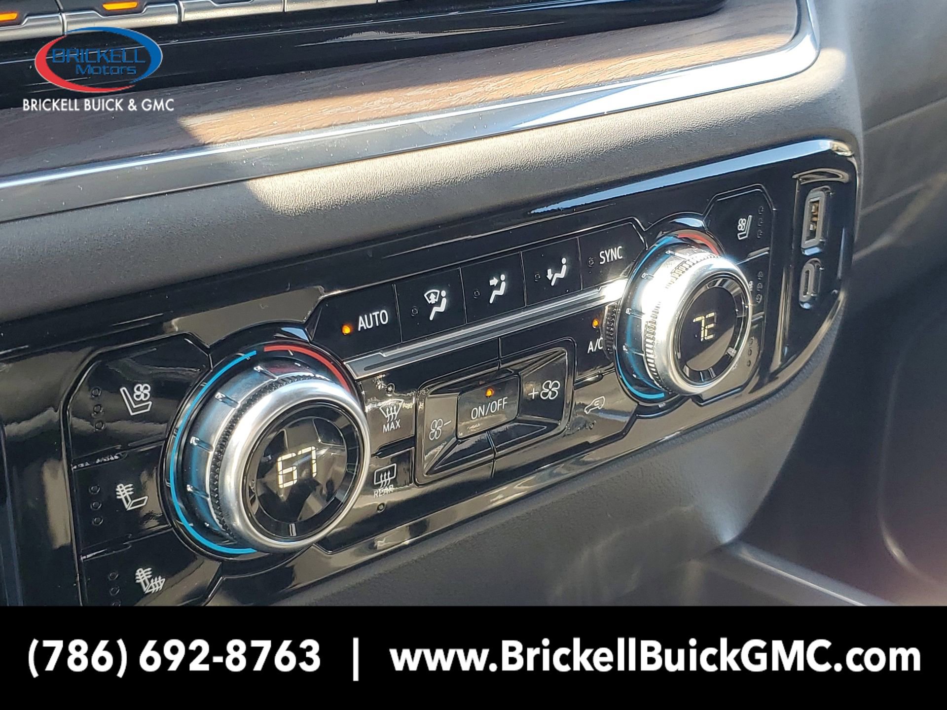 New 2025 GMC Sierra 1500 SLT w/ SLT Convenience Package image 28